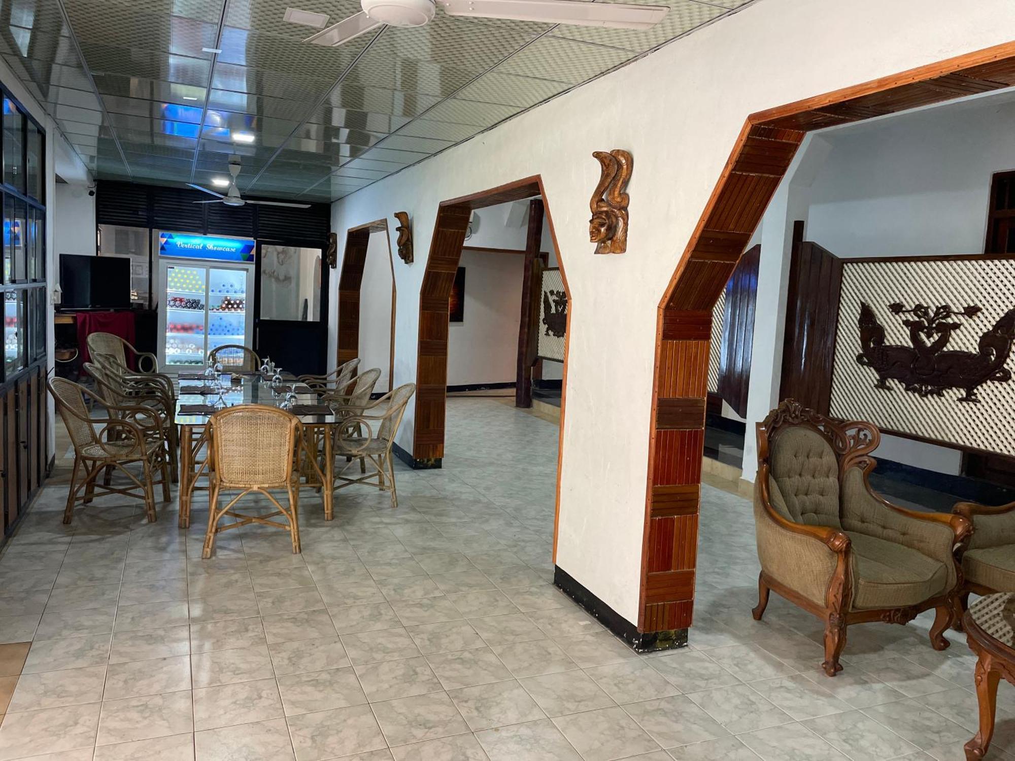 King'S Island Resort 尼甘布 外观 照片